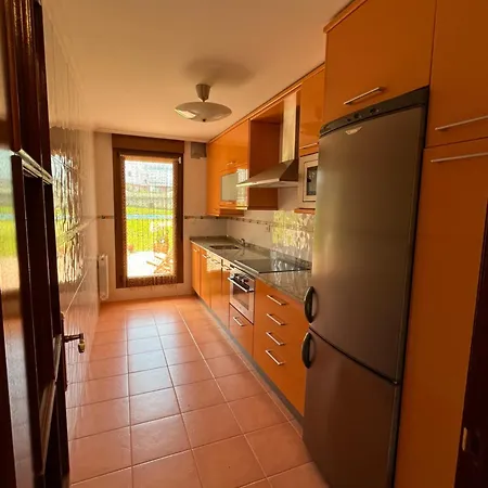 Casita Con Patio Y Piscina Entre El Mar Y Montanas *