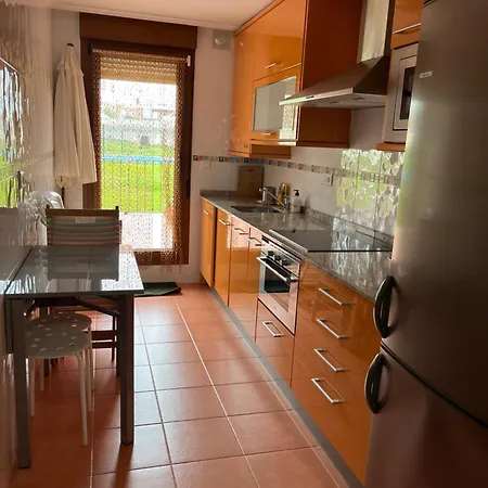 Casita Con Patio Y Piscina Entre El Mar Y Montanas *